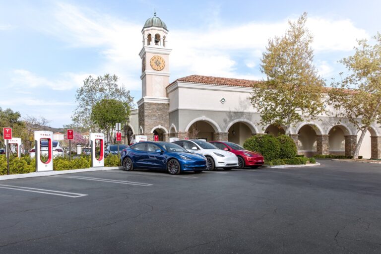 Tesla Faces Production Challenges, Yet Remains Hopeful