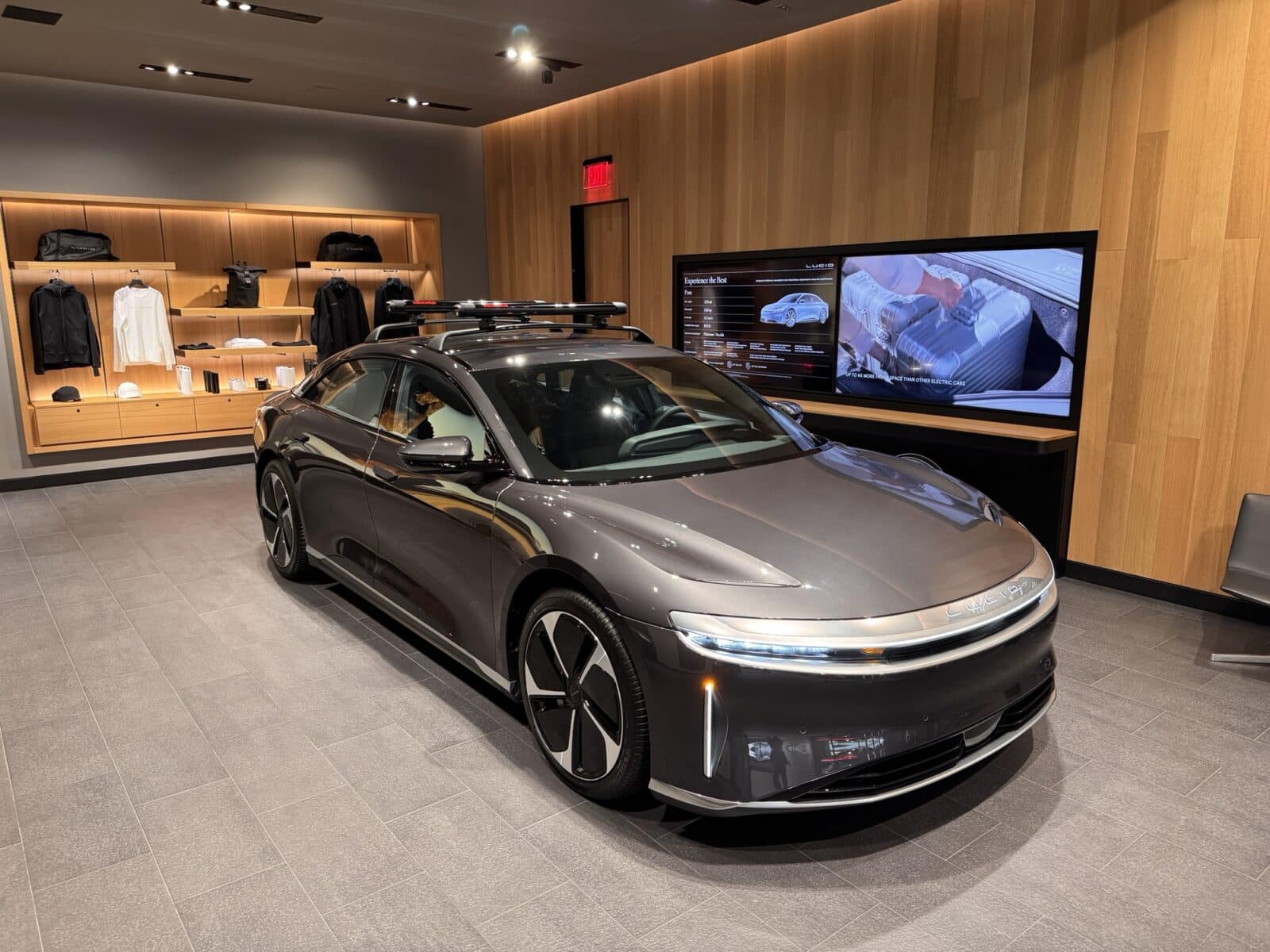 Lucid Ceo Touts Air'S Efficiency Lead, Sparks Ev Industry Debate
