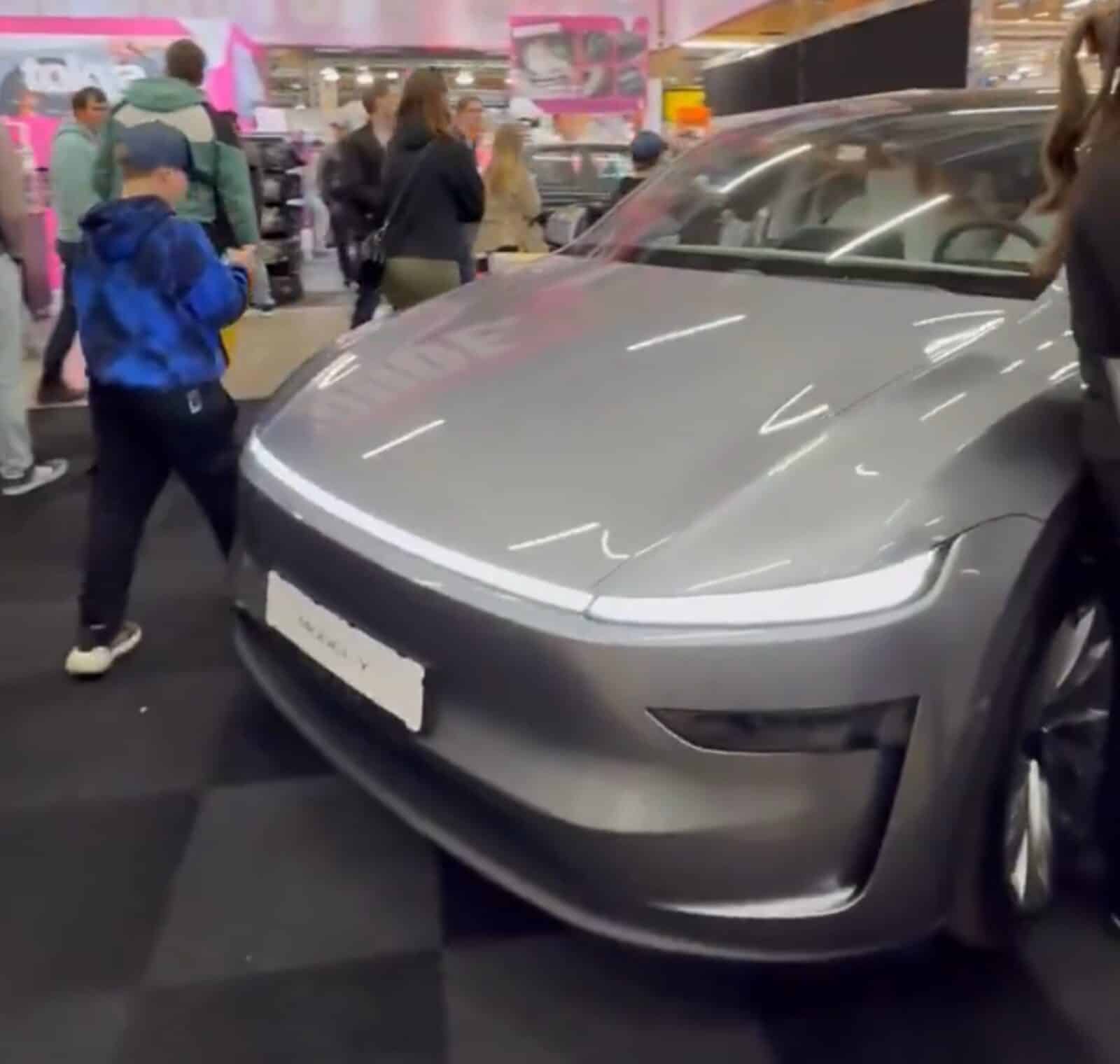 Tesla Sets Swedish Record With Over 800 Test Rides At Elmia Car Show