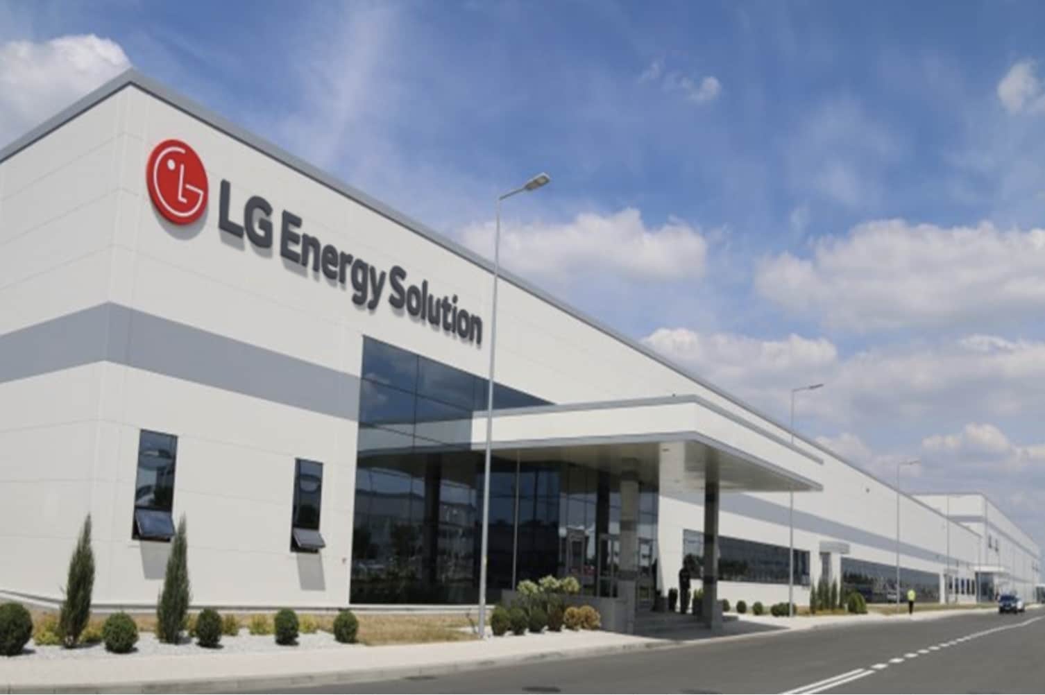 Lg Energy Solution To Ramp Up 4680 Battery Production For Tesla In June 2025