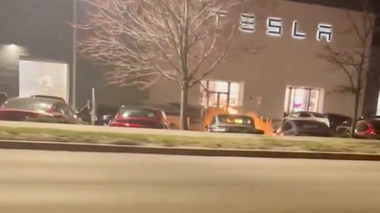 Tesla Cybertruck Arson Suspect Freed To Continue Medical Care: A Missouri Firestorm