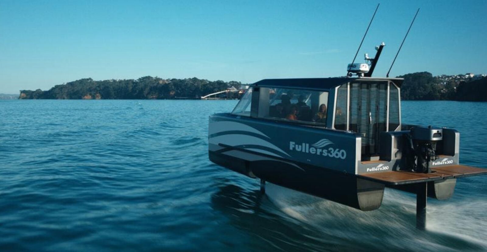 Vessev’s Vs-9 Electric Hydrofoil Boat Redefines Smooth, Sustainable Water Travel