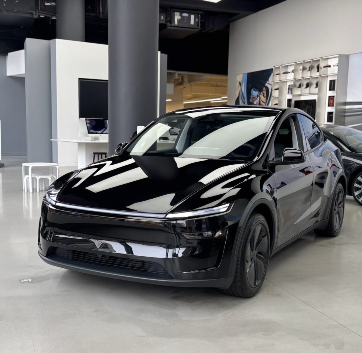Tesla’s $100 Frunk Glow-Up: Illuminate Your Model Y Like Never Before