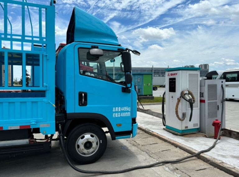 Electric Trucks Boom In China, Slashing Diesel Use And Hastening Peak Oil Demand