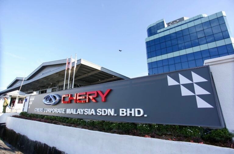 Chinese Automaker Claims 808-Mile Ev Range With Breakthrough Solid-State Battery