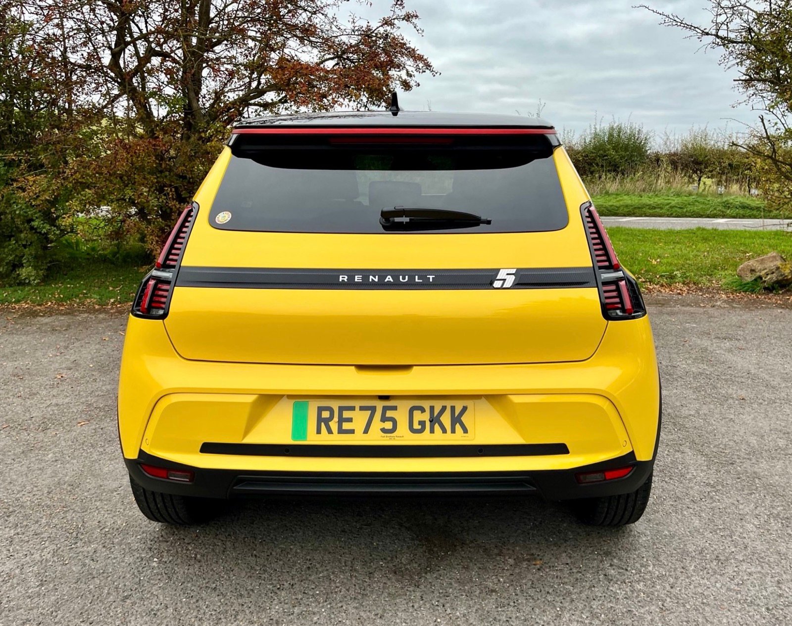 EU Plans December Announcement For Affordable Small EVs To Counter Chinese Competition