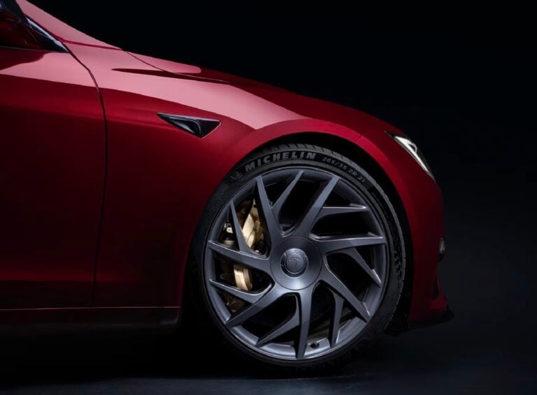 Tesla Sets May 12 Fremont Send-Off For 350 Signature Edition Model S And Model X Buyers